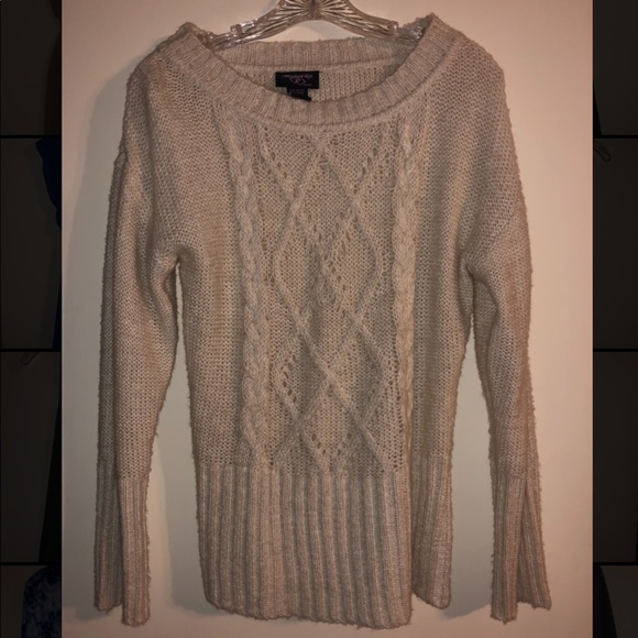 Sweater top - Picture 1 of 1